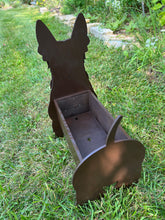 Load image into Gallery viewer, Let this adorable Scottie Dog Planter help welcome guests to your home. Custom dog tags with your dogs name also available (please message us - adds $5 to cost of planter box). Great gift for the dog lovers in your life!