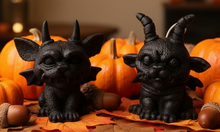 Load image into Gallery viewer, Bring a touch of gothic charm and ancient folklore into your home with these beautifully handcrafted Gargoyle Beeswax Candles. Traditionally believed to protect churches and buildings by warding off evil spirits and negative energy, gargoyles have long been symbols of strength, guardianship, and mystery.