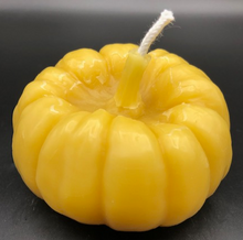 Load image into Gallery viewer, Pumpkin Beeswax Candle.  Perfect for fall decorating, autumn decor, Thanksgiving Decor or Halloween decor