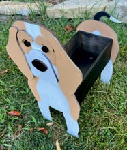 Load image into Gallery viewer, Let this adorable Beagle Dog Planter help welcome guests to your home.  Custom dog tags with your dogs name also available (please message us - adds $5 to cost of planter box).  Great gift for the dog lovers in your life!