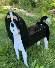 Load image into Gallery viewer, Let this adorable Cavalier King Charles Dog Planter help welcome guests to your home.  Custom dog tags with your dogs name also available (please message us - adds $5 to cost of planter box).  Great gift for the dog lovers in your life!