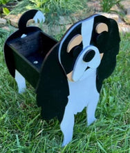 Load image into Gallery viewer, Let this adorable Cavalier King Charles Dog Planter help welcome guests to your home.  Custom dog tags with your dogs name also available (please message us - adds $5 to cost of planter box).  Great gift for the dog lovers in your life!