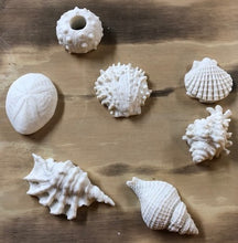Load image into Gallery viewer, Imagine the soft sand beneath your feet as the soft glow of our beeswax candle relaxes your stresses away.  The lingering scent of our Ocean Breeze Soaps tantalize your senses to make the dream complete.  Our Seaside Gift Basket is sure to impress anyone on your gift list.  Great for birthday gifts, Christmas gifts or just to let someone know you're thinking of them.