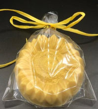Load image into Gallery viewer, Adorable Sunflower shaped Goat's Milk Soap with sparkle mica center.  Rich and creamy soap gently cleanses your skin while keeping it hydrated.
