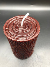 Load image into Gallery viewer, Wood Grain Log Beeswax Pillar Candle