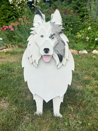 Let this adorable Sheltie Planter box / decor help welcome guests to your home (custom design shown).  Custom dog tags with your dogs name also available here. Great gift for the dog lovers in your life!  