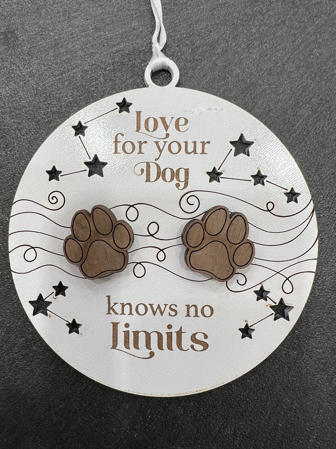 Celebrate your love for your pets with these Love For Your Pet Knows No Limits Ornaments.  Approximately 4” round.  Add paw prints for the perfect touch. 