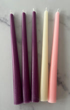 Load image into Gallery viewer, Celebrate the Season with our Advent Beeswax Taper Candle Bundle

Bring warmth, tradition, and elegance to your holiday gatherings with this festive Advent bundle of pure beeswax taper candles. This set includes a beautiful light pink taper, a white taper and three deep purple tapers
