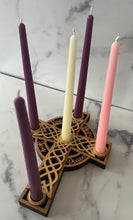 Load image into Gallery viewer, Celebrate the Season with our Advent Beeswax Taper Candle Bundle

Bring warmth, tradition, and elegance to your holiday gatherings with this festive Advent bundle of pure beeswax taper candles. This set includes a beautiful light pink taper, a white taper and three deep purple tapers
