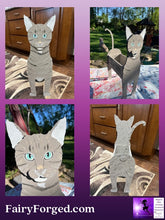Load image into Gallery viewer, Let these adorable Cat Dog Planter boxes help welcome guests to your home.  Great gift for the cat lovers in your life! 
