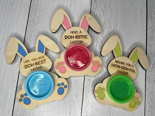 Your children are sure to be thrilled with these adorable Easter Bunny Play-doh Holders.  Each bunny comes complete with a 1 oz. container of Play-doh.  Several colors available.  Random colors are sent unless requested otherwise.