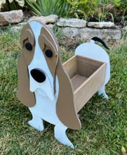 Load image into Gallery viewer, Let this adorable Basset Hound Planter help welcome guests to your home.  Custom dog tags with your dogs name also available (please message us - adds $5 to cost of planter box).  Great gift for the dog lovers in your life!
