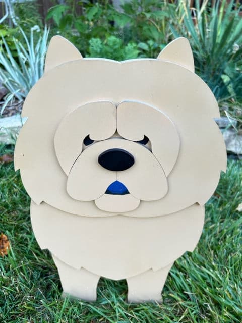 Let this adorable Chow Chow Dog Planter help welcome guests to your home.  Custom dog tags with your dogs name also available (please message us - adds $5 to cost of planter box).  Great gift for the dog lovers in your life!