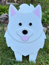 Load image into Gallery viewer, Let this adorable Samoyed Planter help welcome guests to your home.  Custom dog tags with your dogs name also available (please message us - adds $5 to cost of planter box).  Great gift for the dog lovers in your life!
