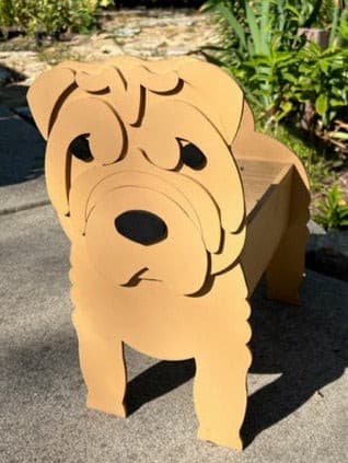 Let this adorable Shar Pei Planter help welcome guests to your home.  Custom dog tags with your dogs name also available (please message us - adds $5 to cost of planter box).  Great gift for the dog lovers in your life!