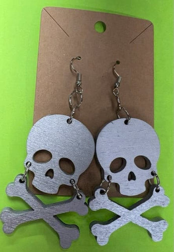 Add a bit of Halloween flare to any outfit with these Skull & Cross Bones Earrings!  The perfect way to welcome in the Halloween season.  Also makes a fantastic gift.